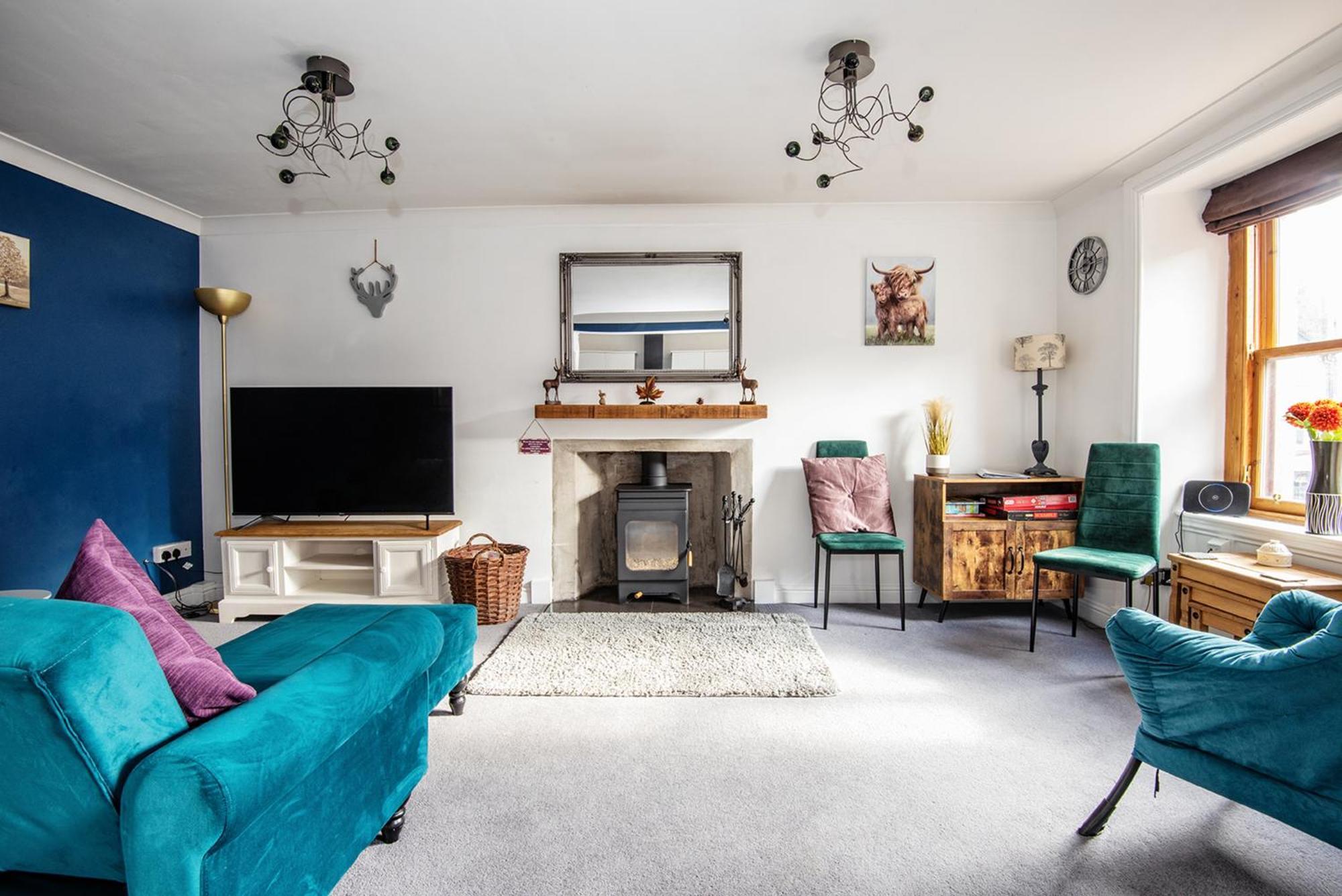 Charming 2 Bedroom Flat In The Heart Of Kirriemuir Exteriör bild